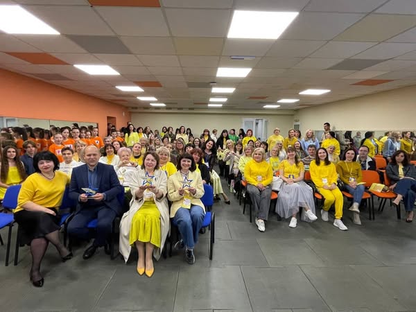 Участь у педагогічній регіональній (не)конференції mini-EdCamp “Сила спільноти: Учительське лідерство як освітні ком’юніті змінюють світ”
